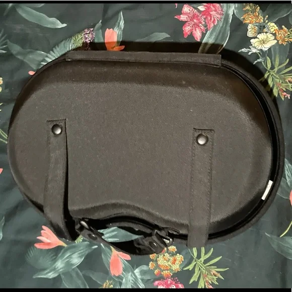 The Brag Bra Bag - Travel Bra Bag NWOT - Picture 3 of 4